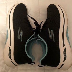 Women’s Sketchers ArchFit Shoes